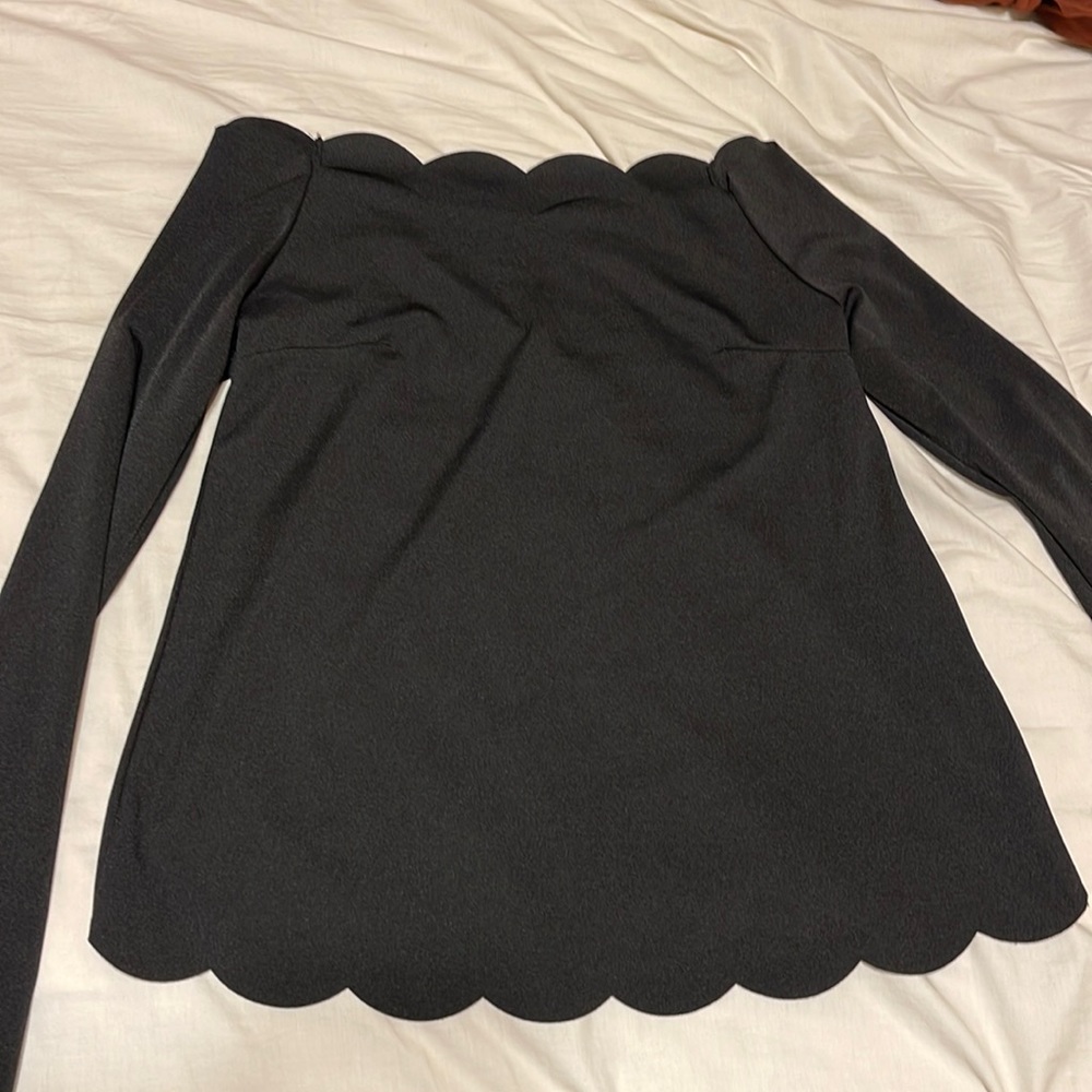 Off the shoulder long sleeve